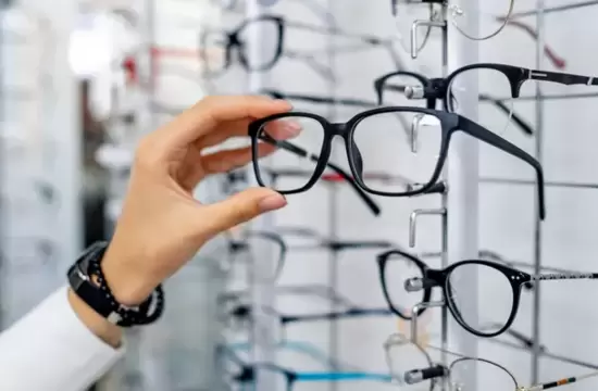 WaveRFID云端库存管理解决方案协助眼镜商即时检视眼镜库存